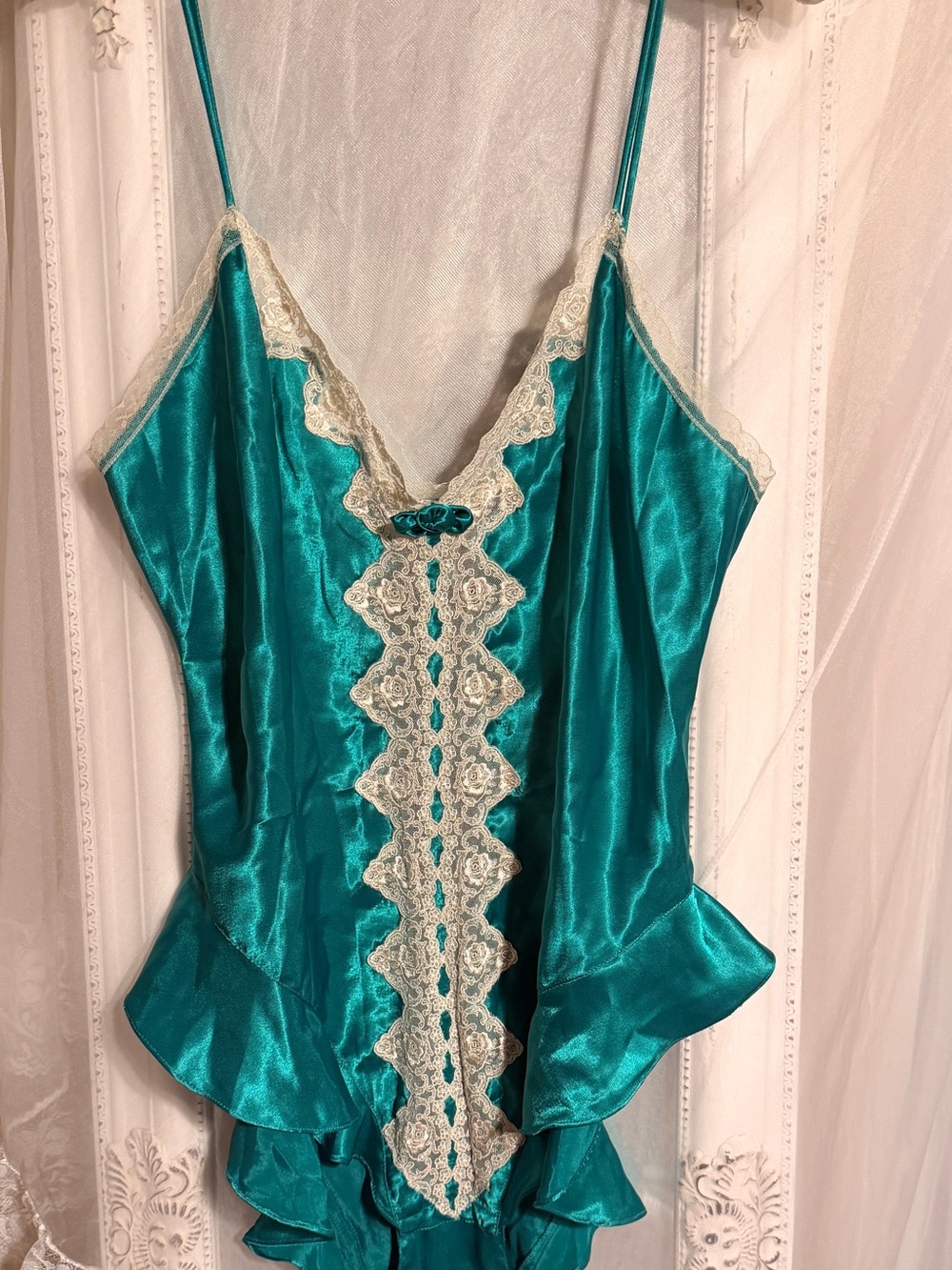 Vintage Victorias Secret MediumGreen Lace Satin Teddy Chemise Body Suit Lingerie